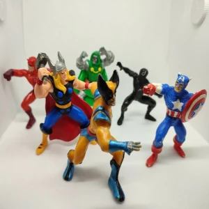 Mini Figuras Superhéroes Marvel PVC